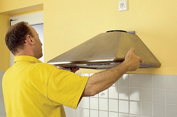 Монтаж кухонной вытяжки на стену